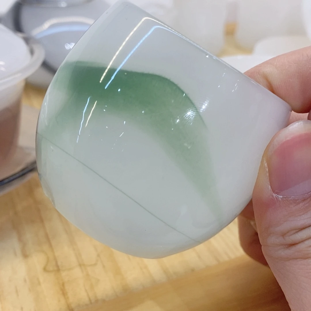 漂绿色琉璃主人杯