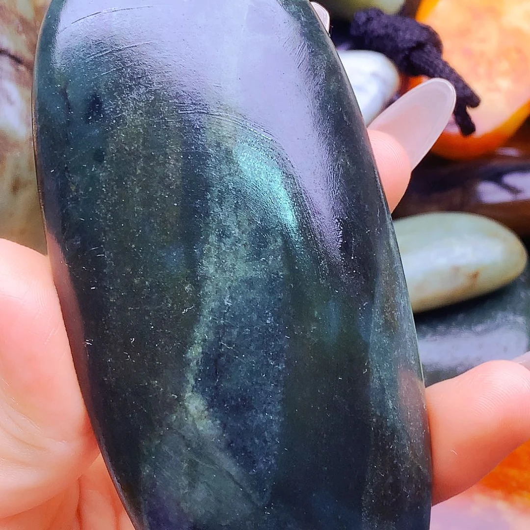 未镶嵌和田玉（糖玉）把件