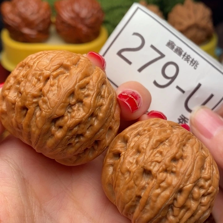 把件桃核铁锤42……