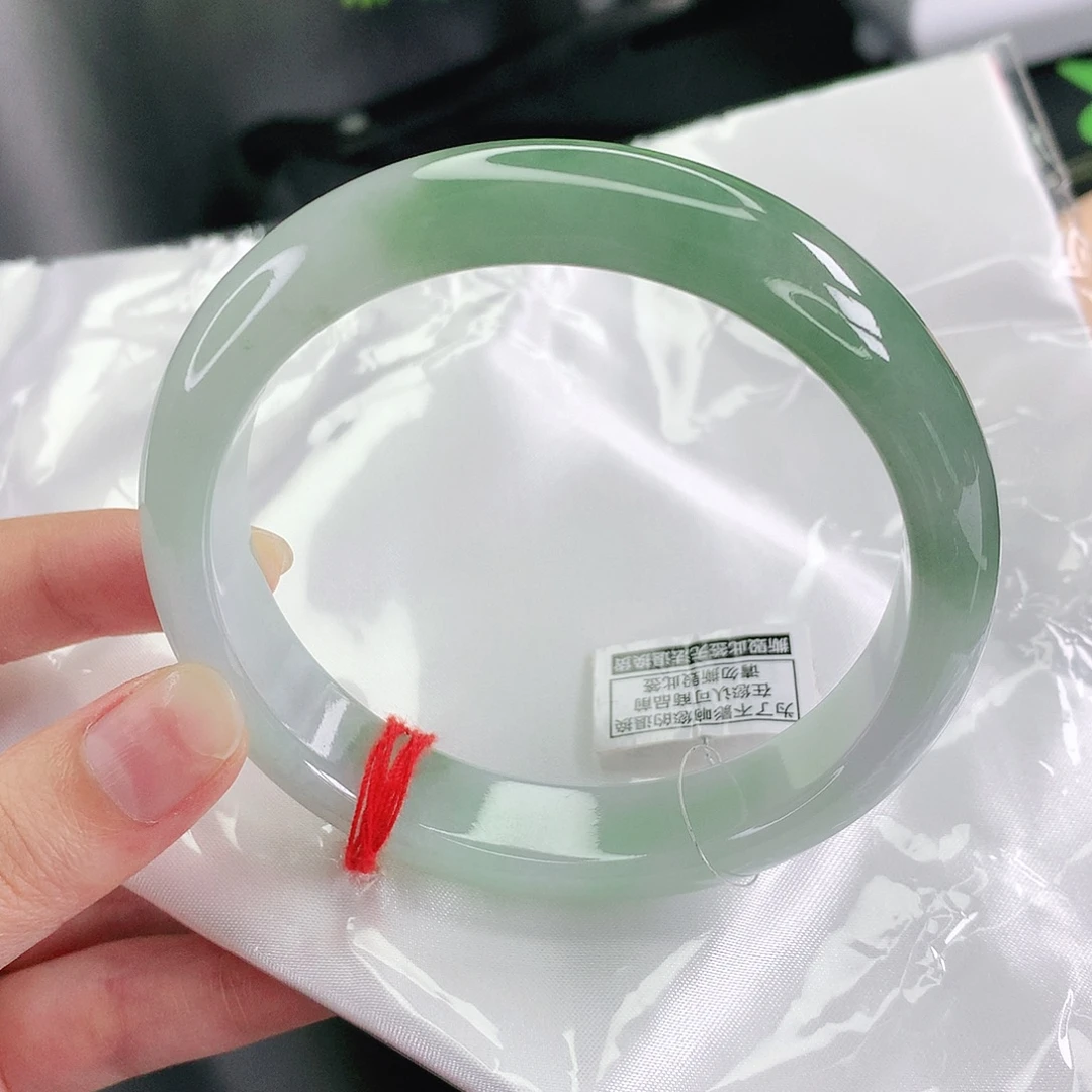翡翠未镶嵌手镯62圈