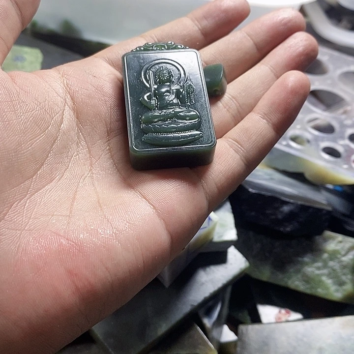 夏***、未镶嵌和田玉（糖玉）珠宝半成品