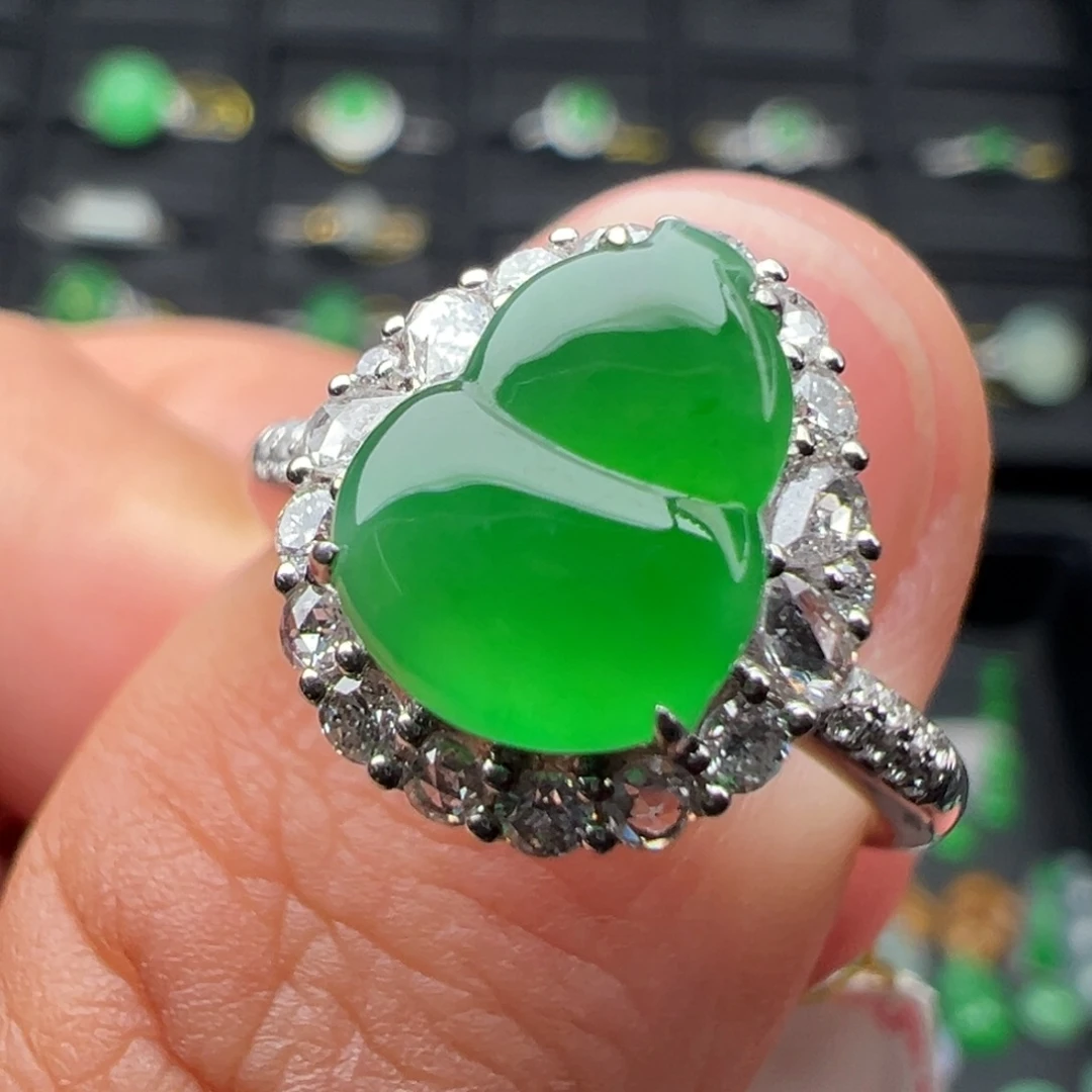 翡翠18K金镶嵌戒指葫芦9.6