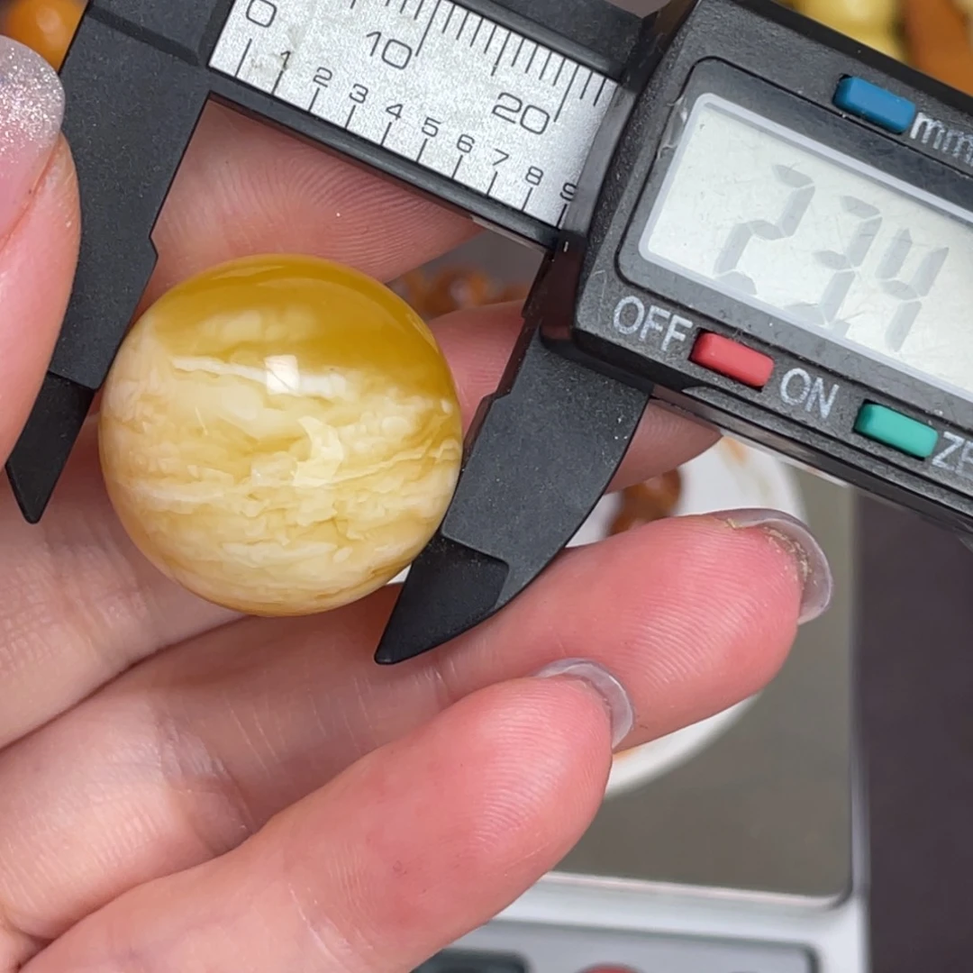 未镶嵌琥珀裸石蜜蜡179