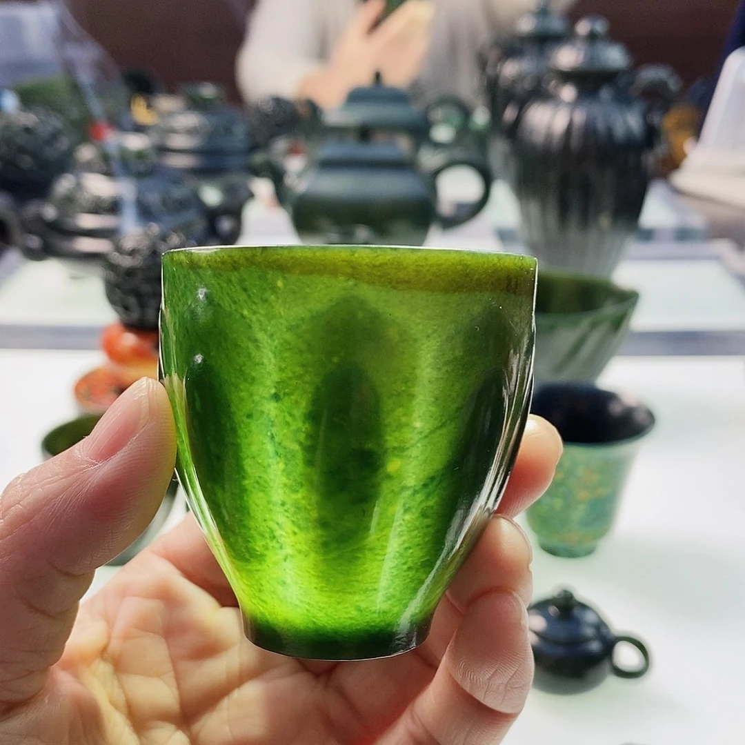 和田玉（青玉）摆件未镶嵌微瑕