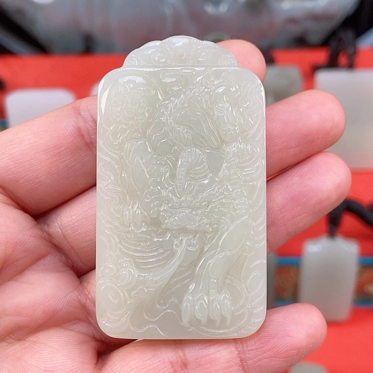 【闪购商品】颈饰未镶嵌和田玉