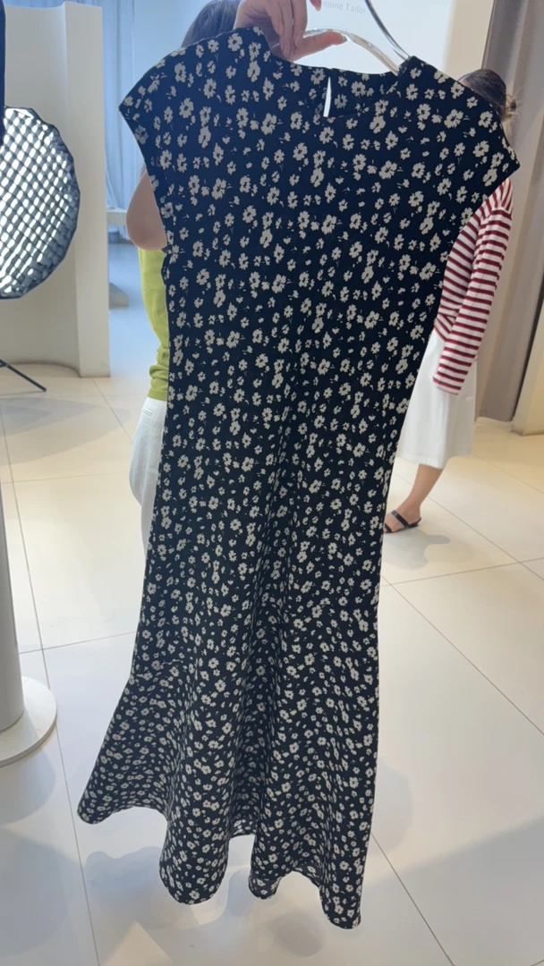 短袖碎花连衣裙气质法式