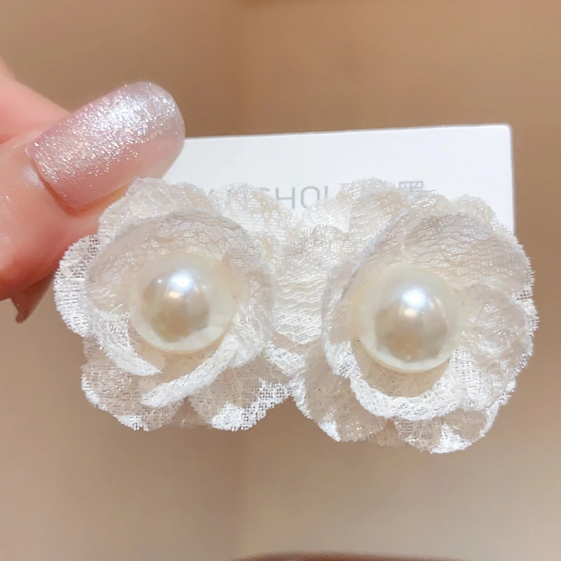 合金耳饰 高级感奢华气质蕾丝花朵耳钉女耳饰网红个性耳环时尚