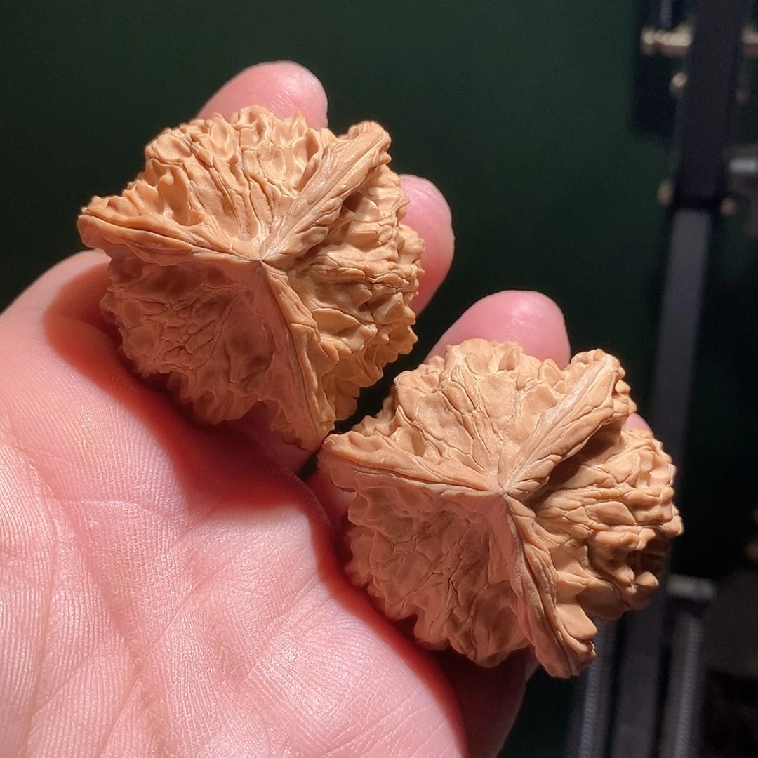 文玩核桃把件45盘山三棱全品