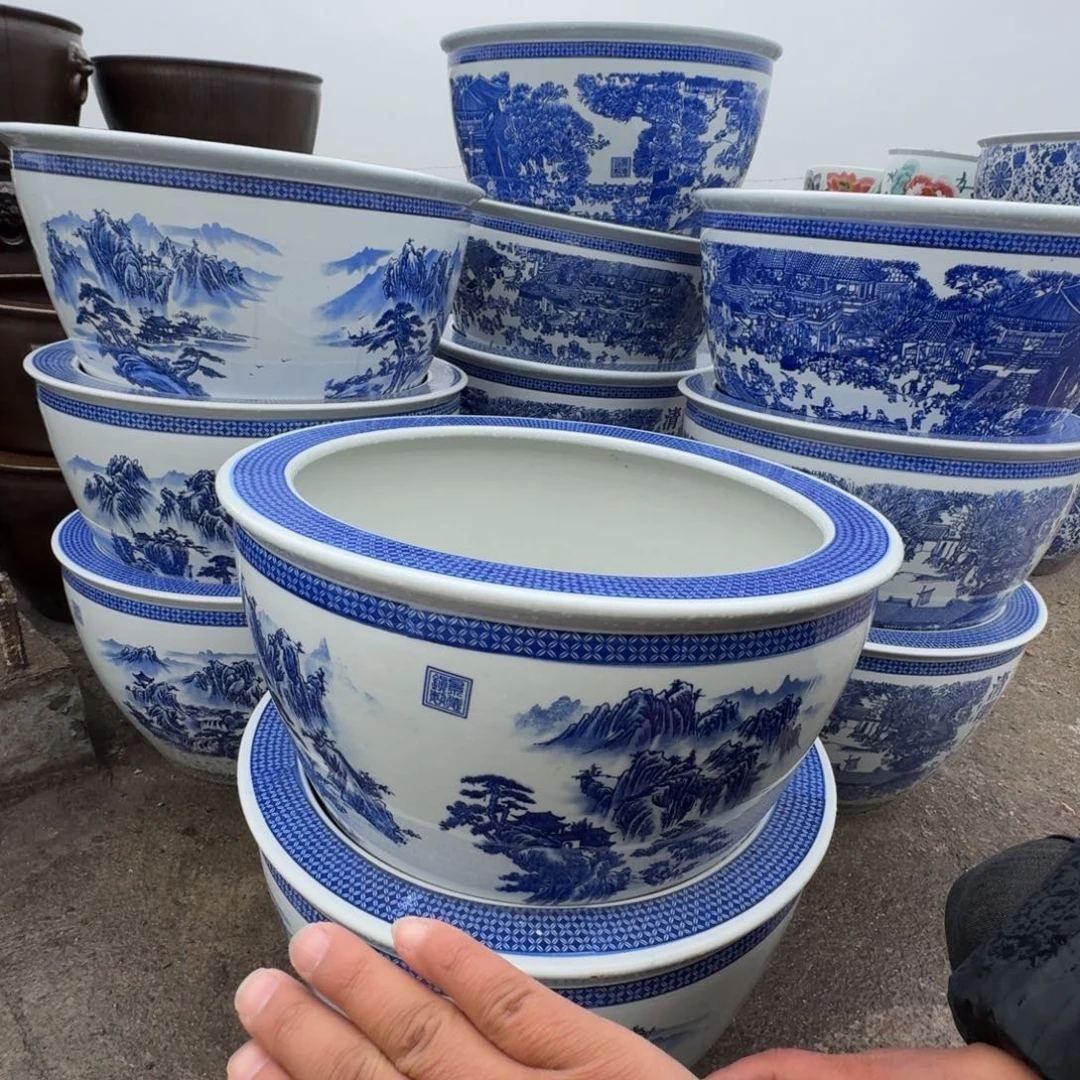 瓷片直径52，高32。底座