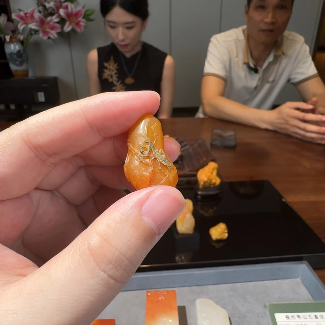 百***毛寿山石印石田黄挂坠一枚