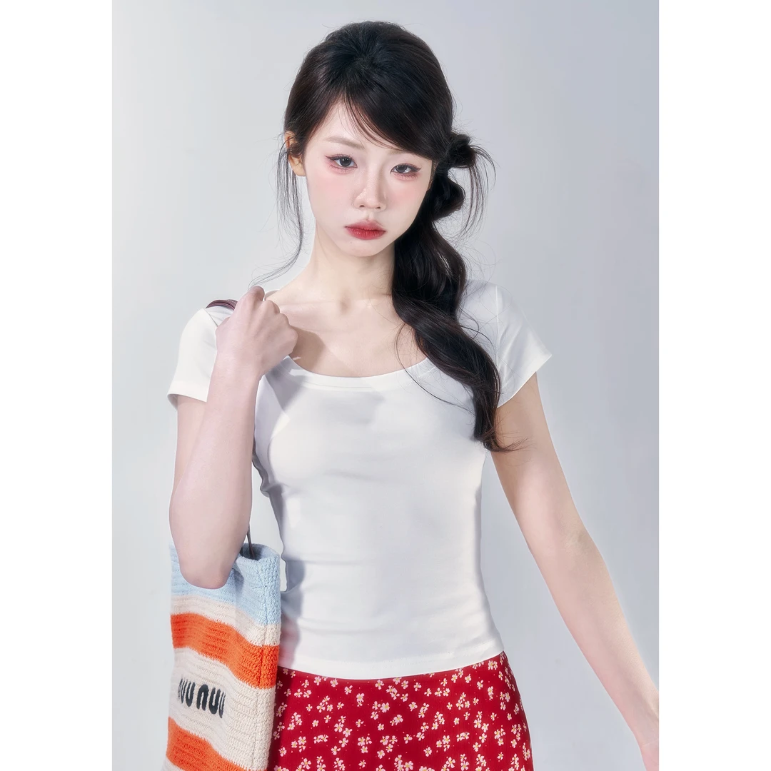 【小野莓】春夏休闲百搭白色圆领短袖内搭T恤BT17279