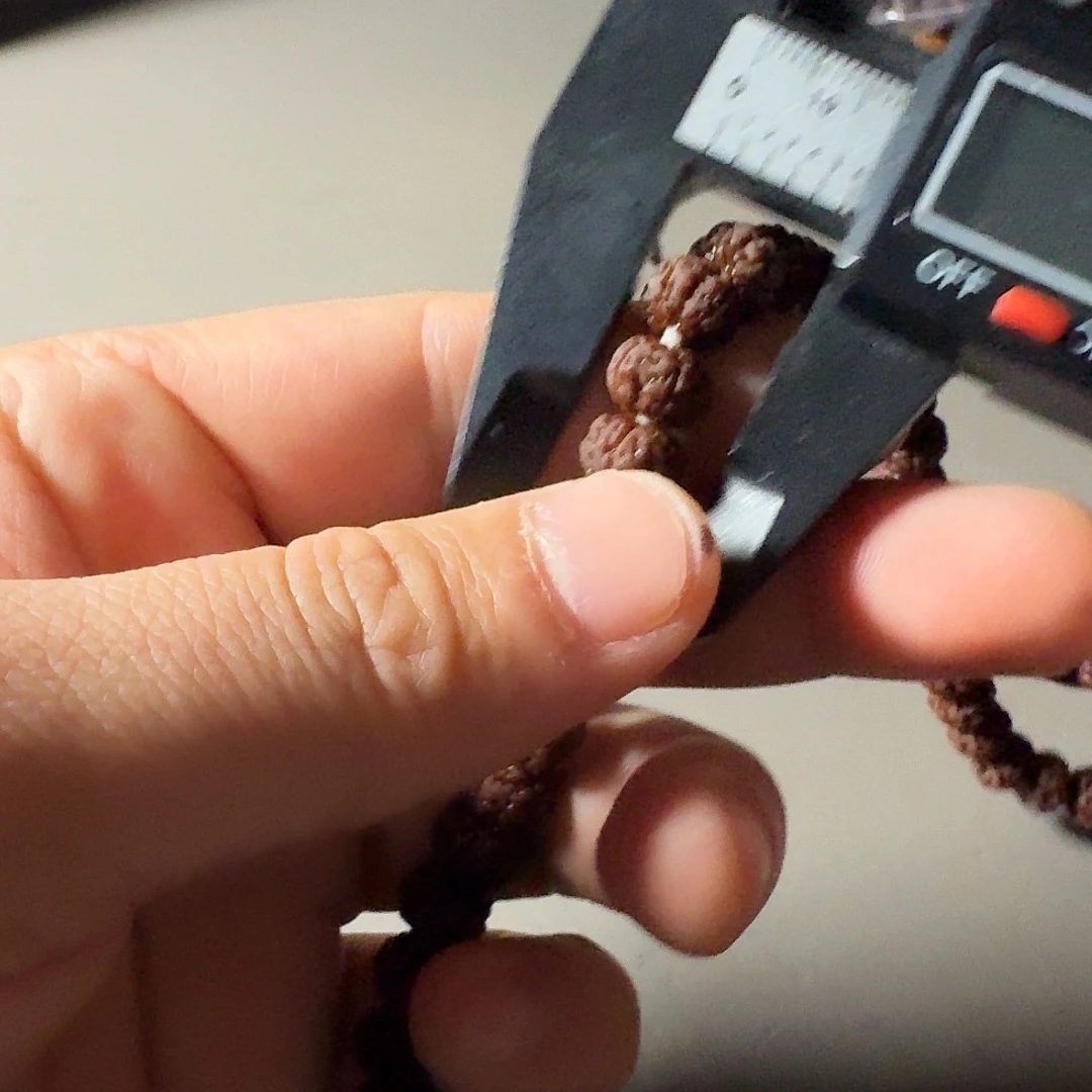 、***豁吊坠金刚菩提勿理达老树王黄匀顶级