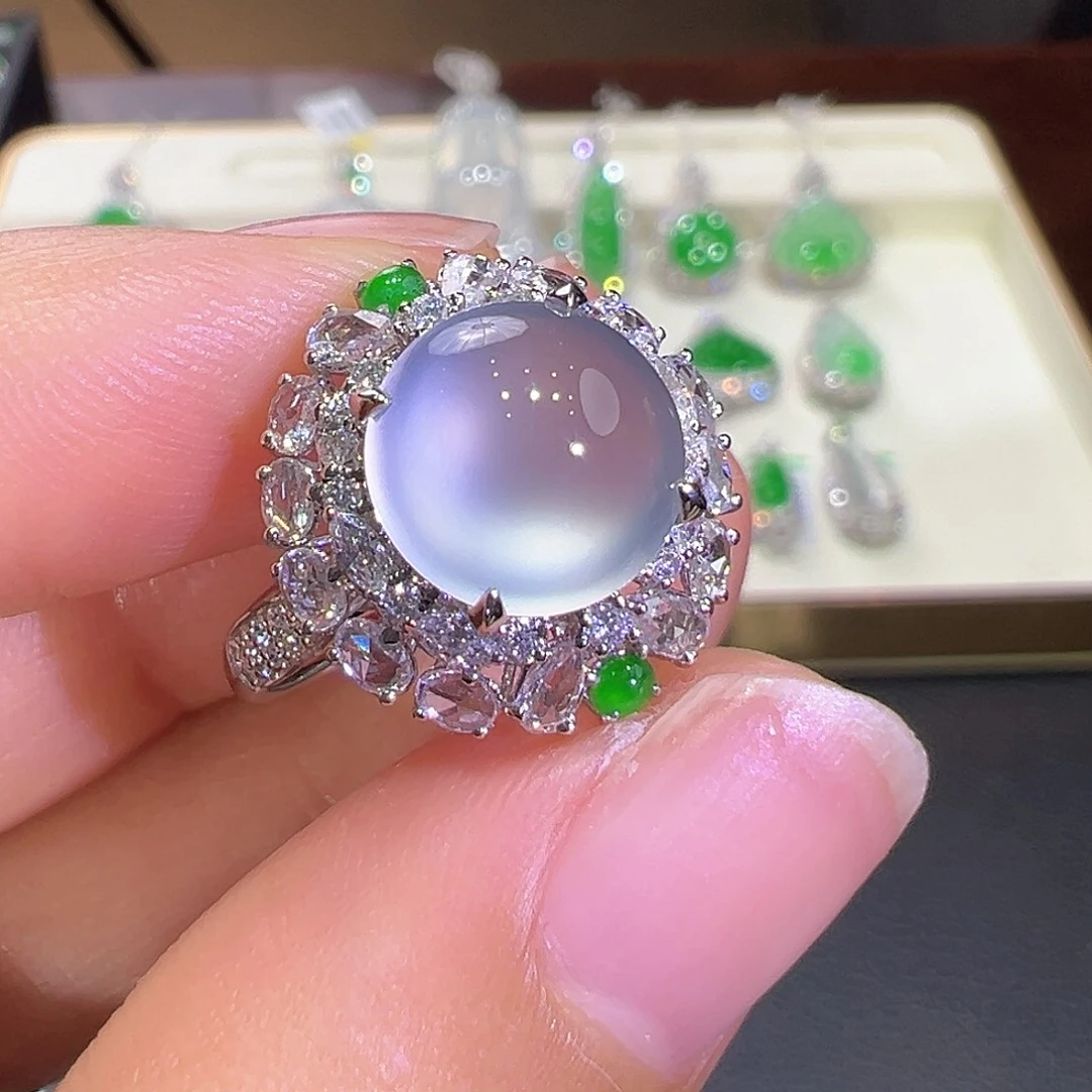 翡翠18K金镶嵌戒指