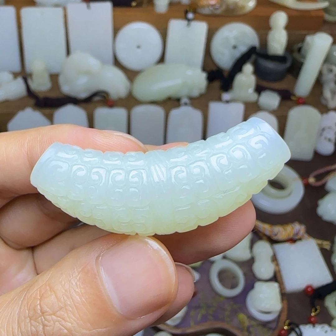 未镶嵌和田玉挂件弯管