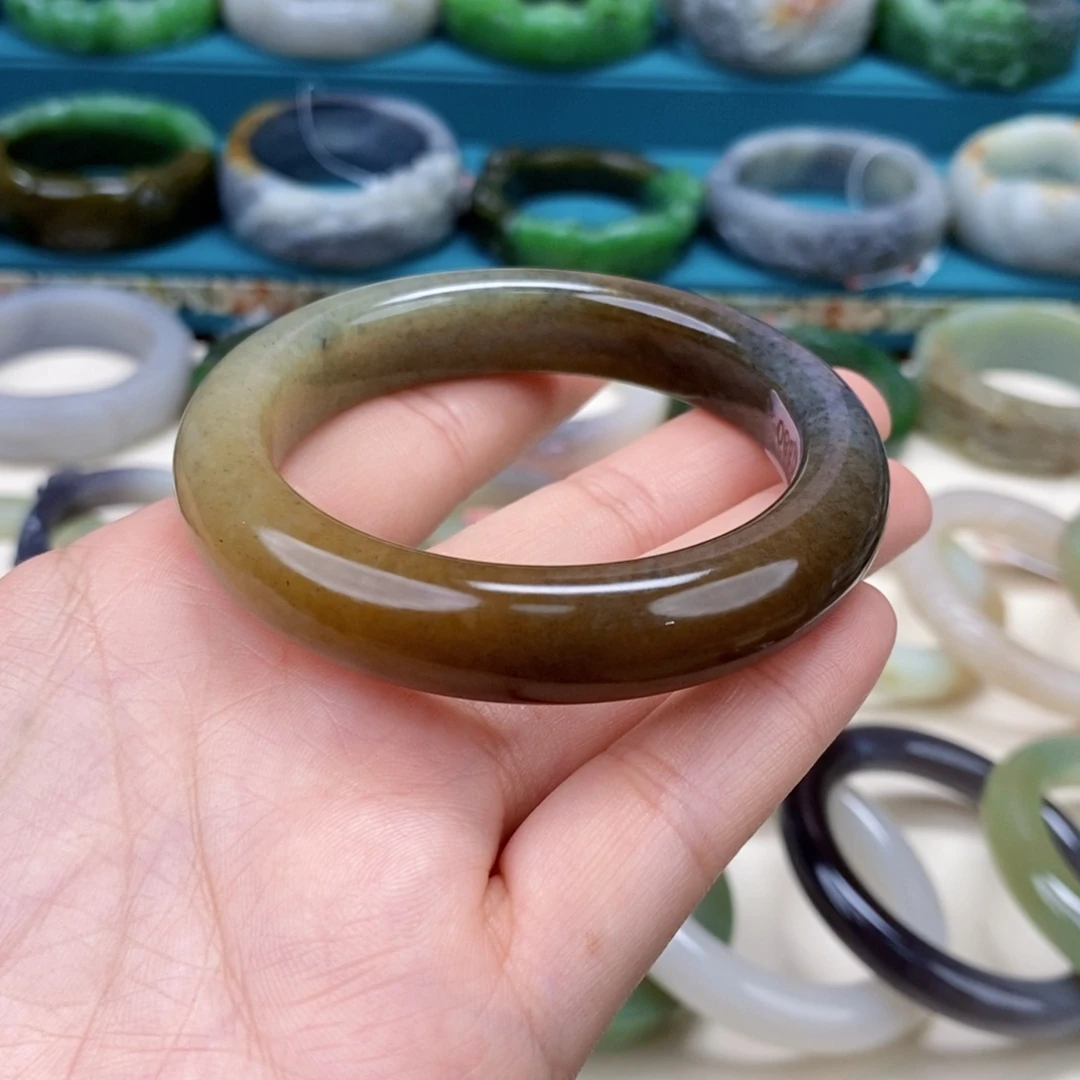 和田玉手镯54未镶嵌