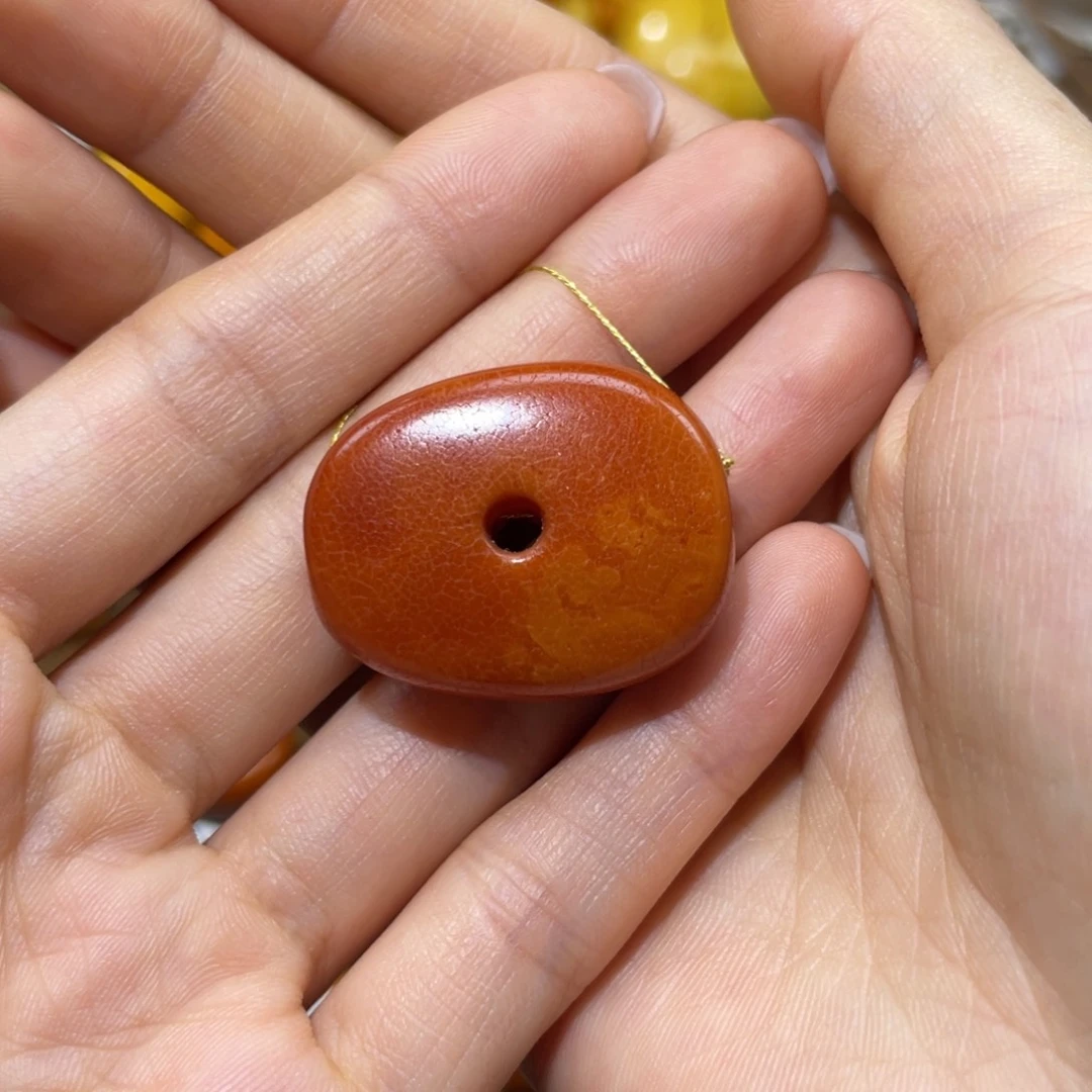 【闪购商品】琥珀裸石未镶嵌四通