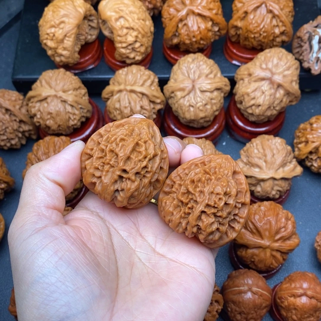 文玩核桃把件40野牛