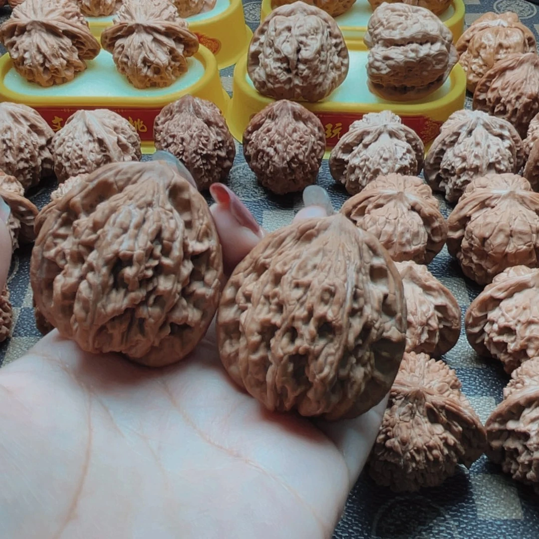 桃核把件全品麦穗虎头