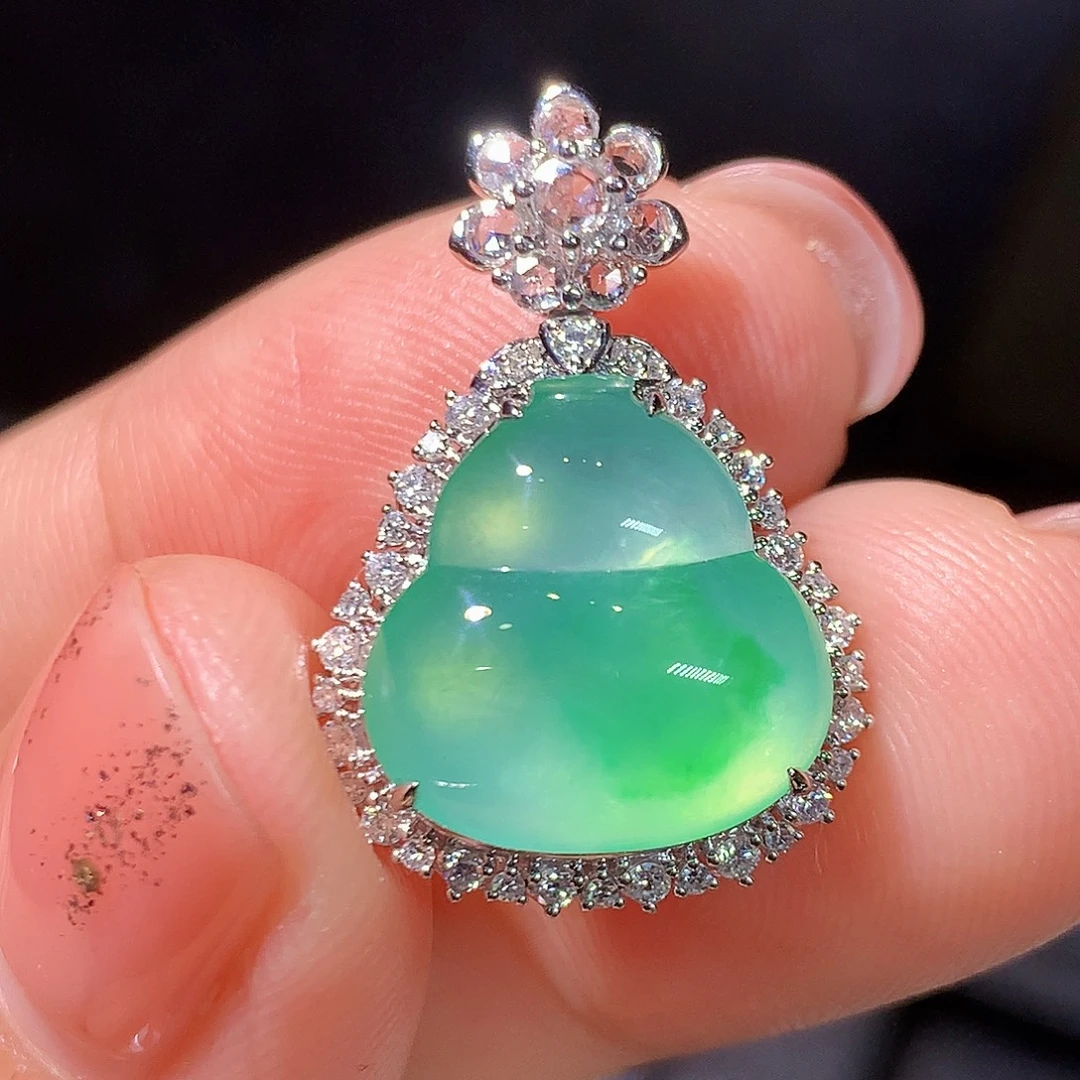 翡翠18K金镶嵌吊坠(不含链)