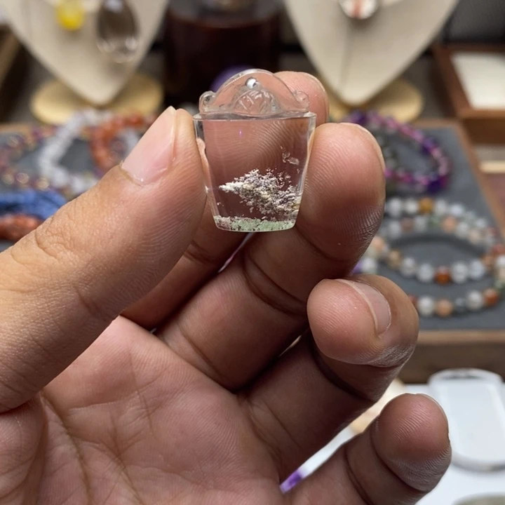 未镶嵌颈饰水晶幽灵一桶金
