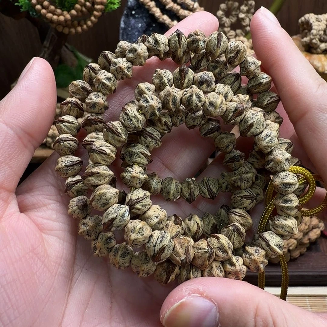 布***欢吊坠柏香籽/百香籽