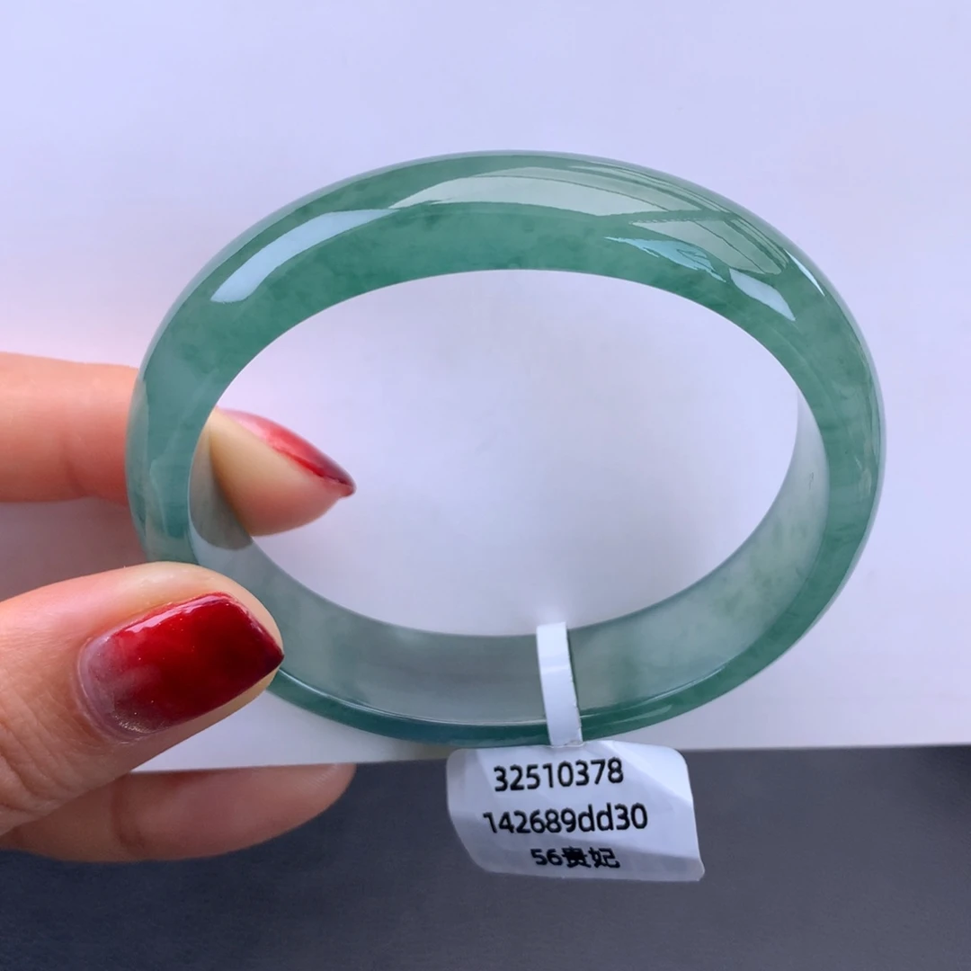 翡翠未镶嵌手镯冰莹光湖水绿贵妃手镯