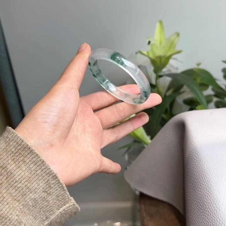 玉七**゜时尚冰飘花手镯680