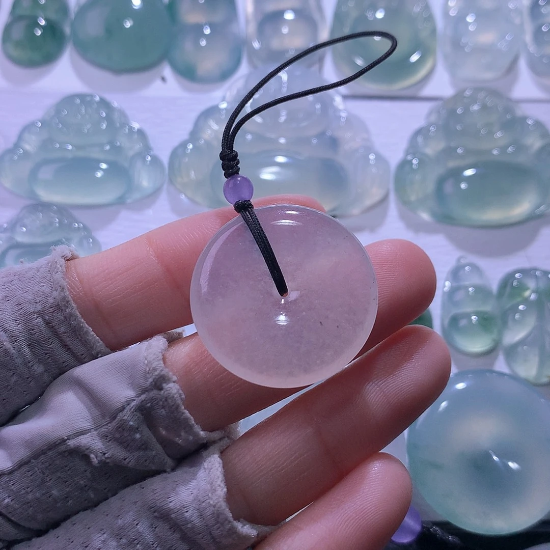 翡翠未镶嵌颈饰扣