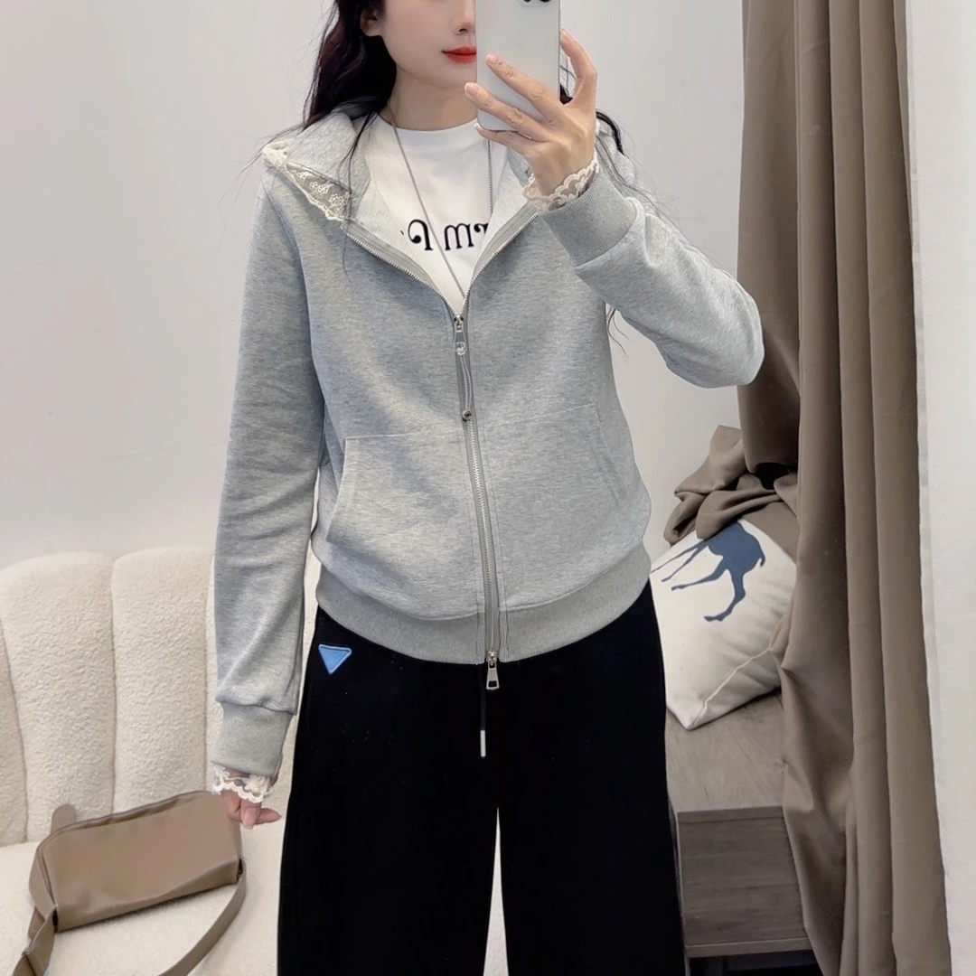 复古连帽卫衣女春秋拼蕾丝新款欧货显瘦设计感开衫外套DYY2597