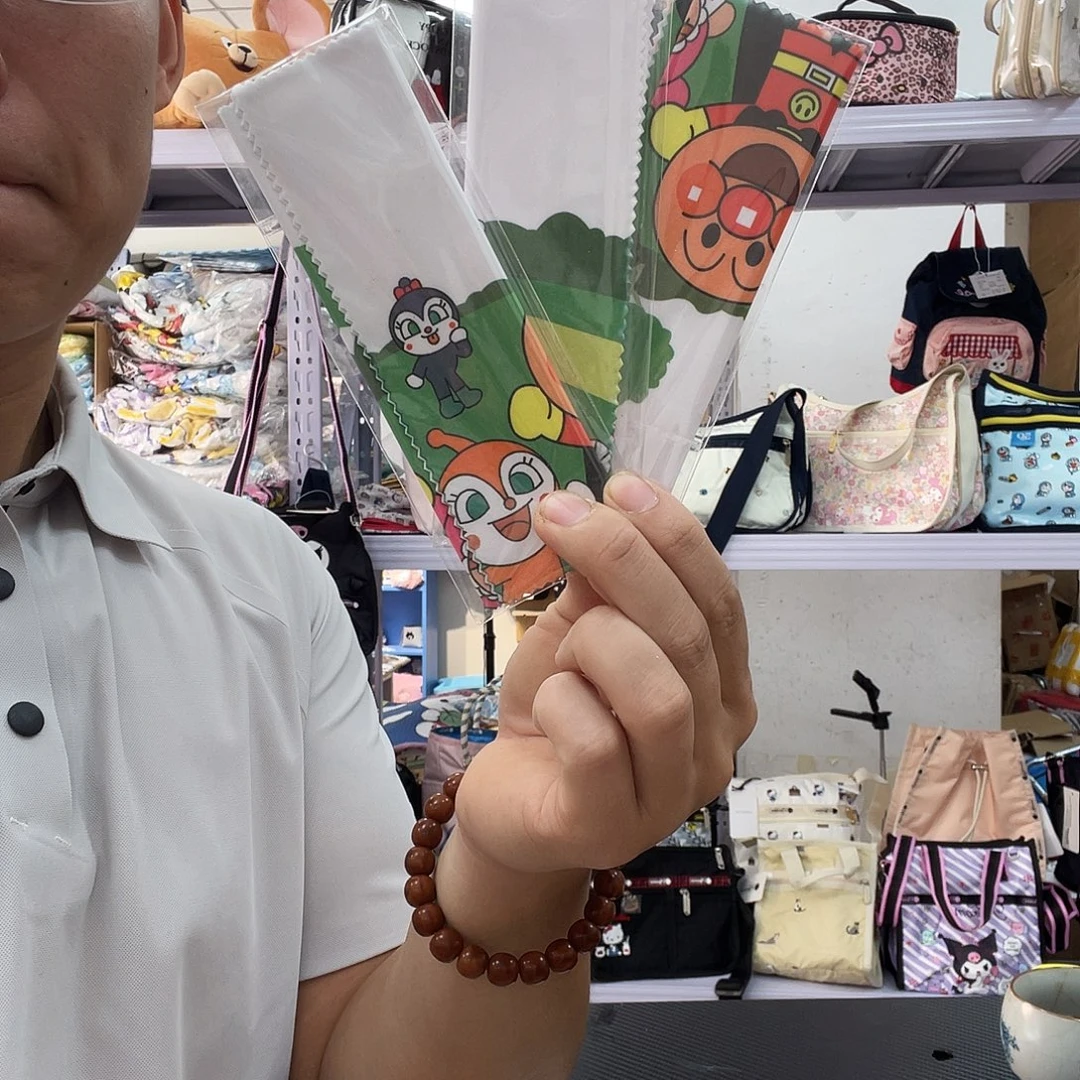 PU化妆包等产品和产品