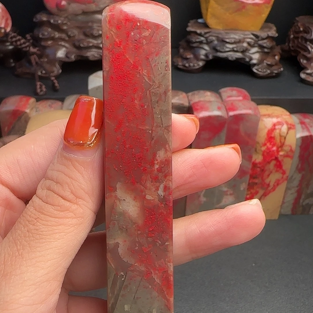 昌化石昌化鸡血石