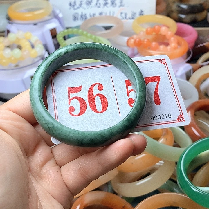 石英质玉（黄龙玉）未镶嵌手镯