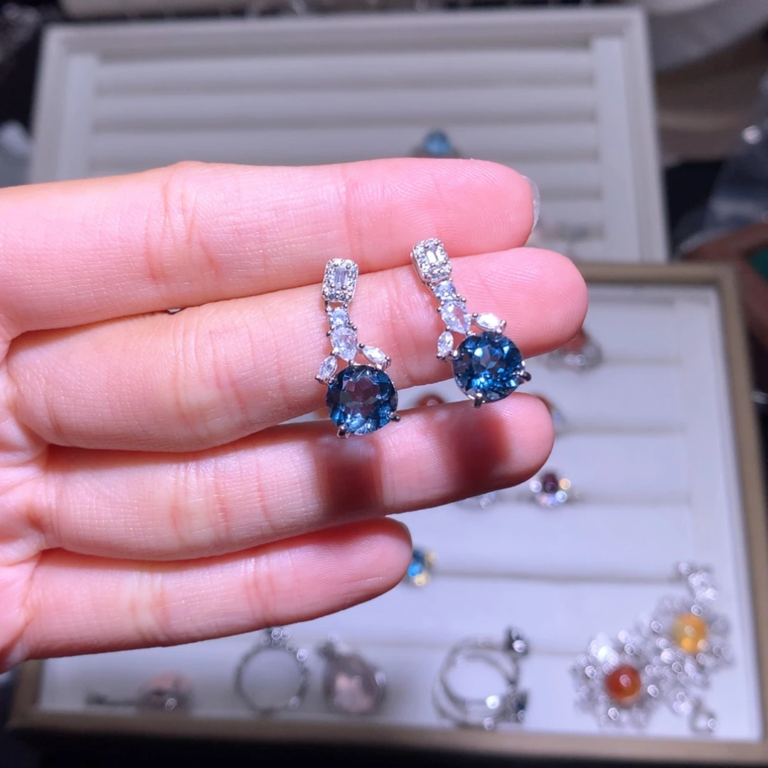 【闪购商品】银S925镶嵌戒指水晶卡*粒