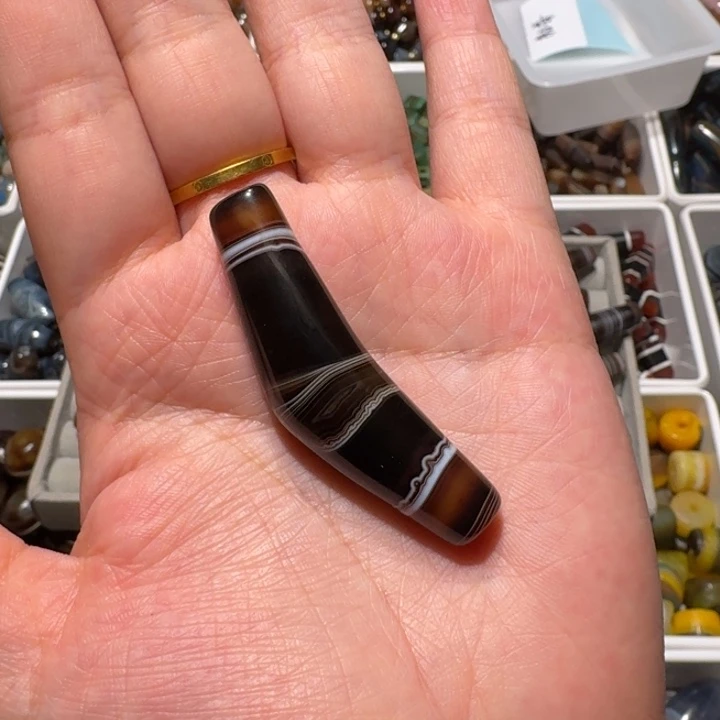 一***元玛瑙/玉髓未镶嵌珠宝半成品