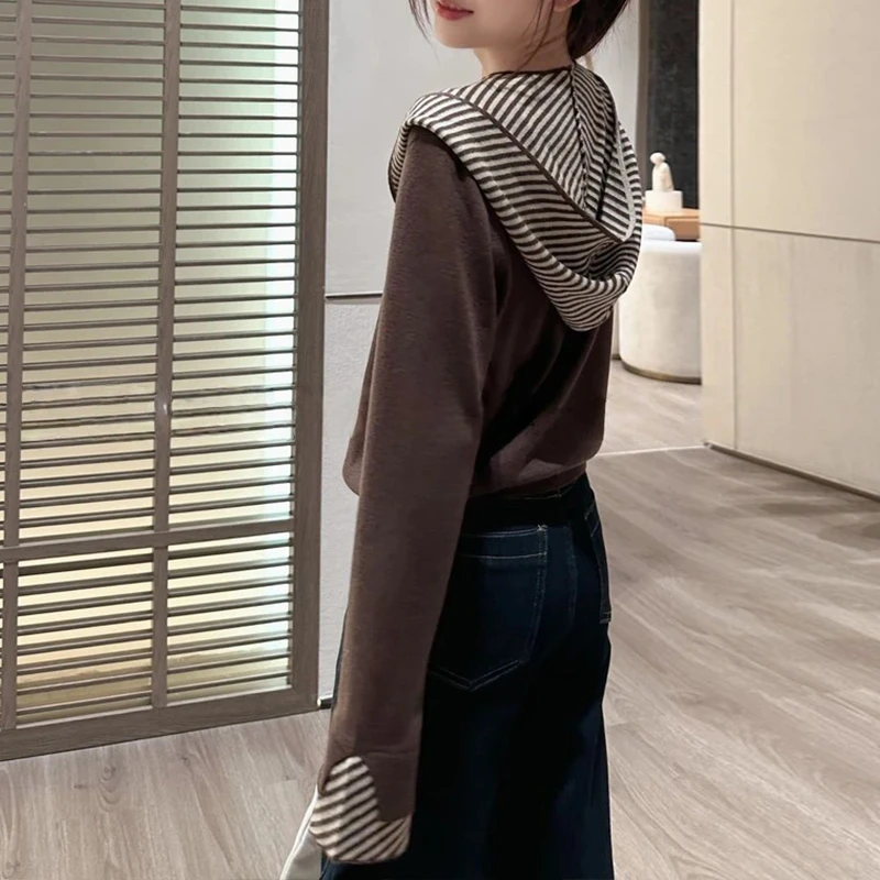 韩系拼接斜条纹袖口套头长袖针织衫女2025春秋新款高级感上衣