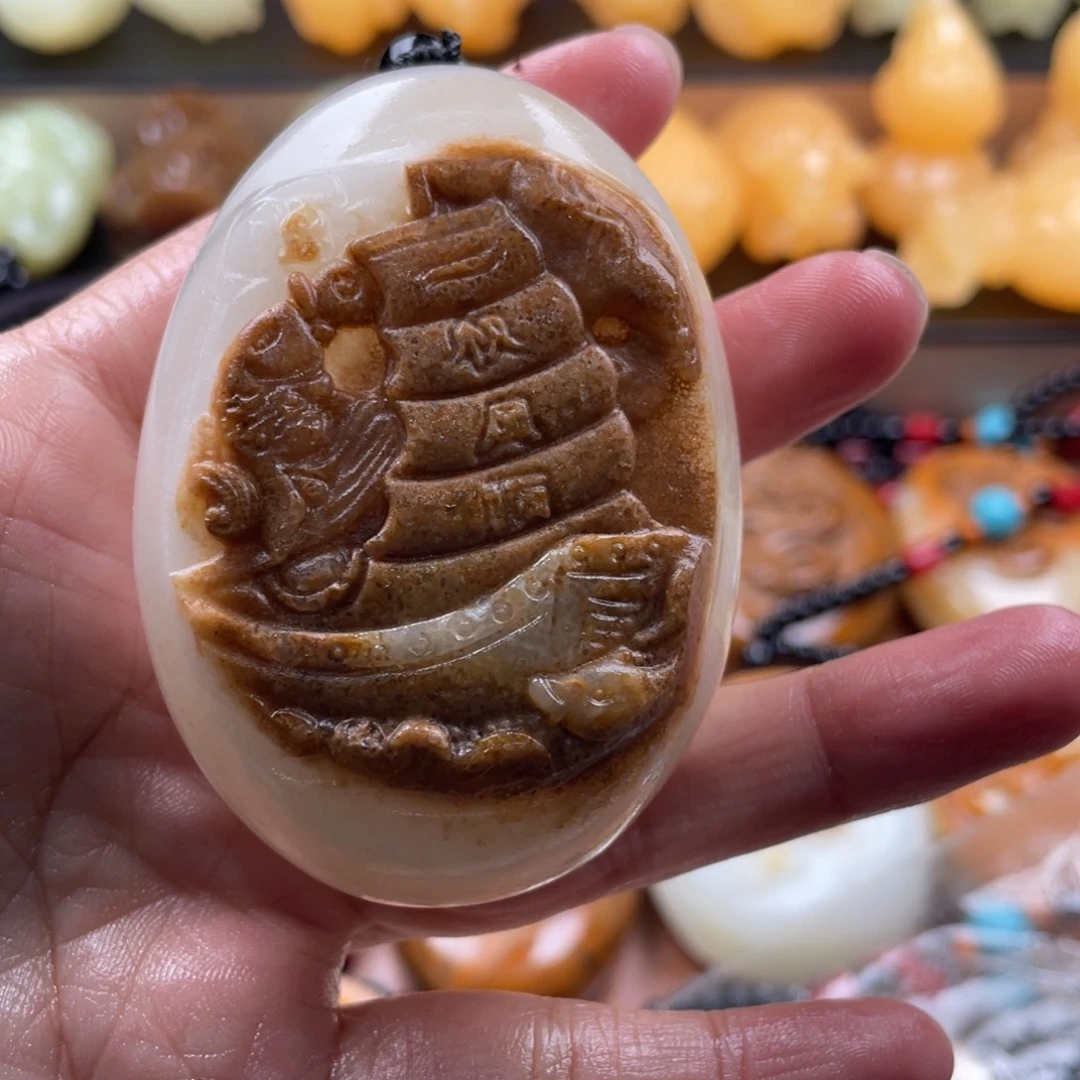 和***人石材古青石手把件