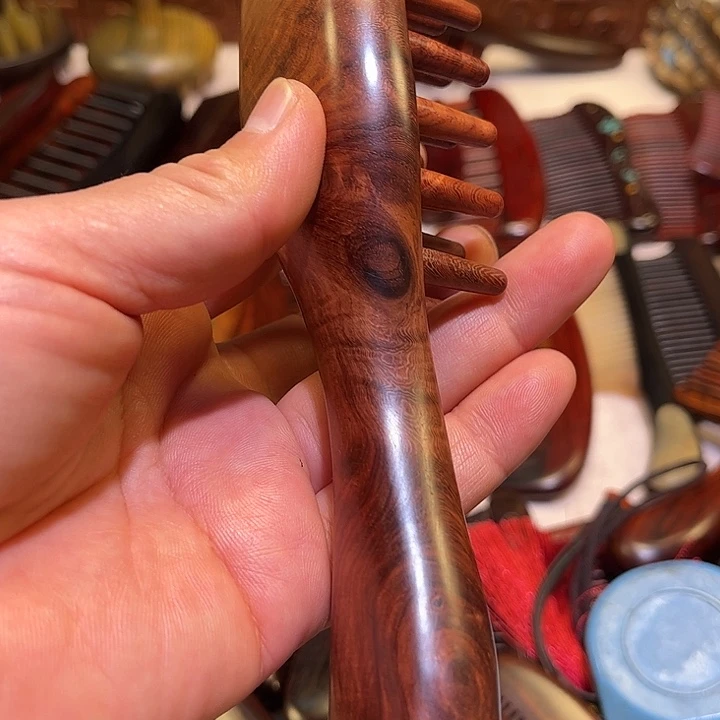 交趾黄檀（大红酸枝）白酸枝大按摩梳子