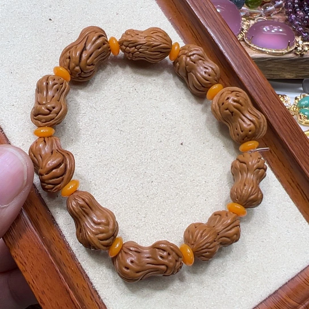 文玩核桃吊坠花生手串