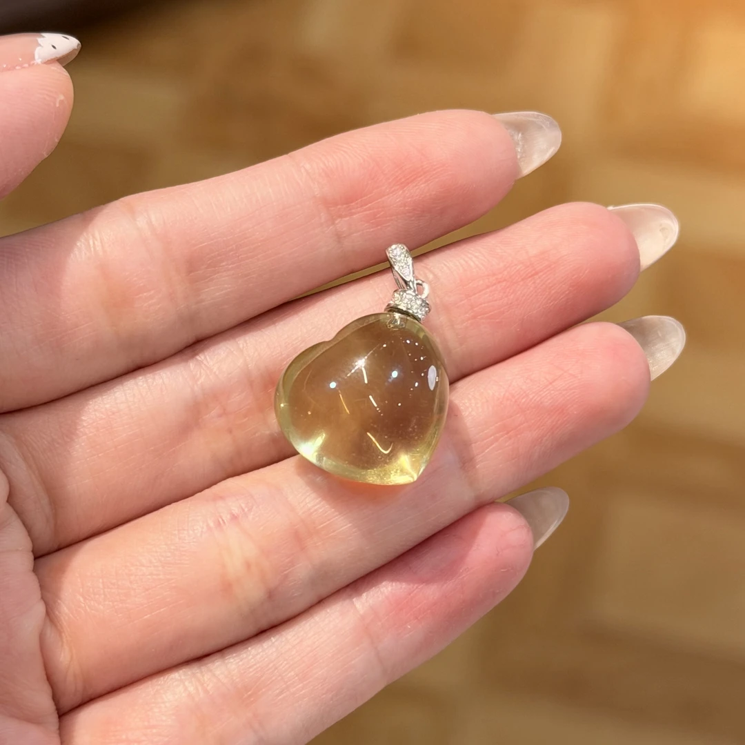 吊坠925银 黄屁桃XL023（单吊坠不含链，默认微瑕,，多样性发其一）