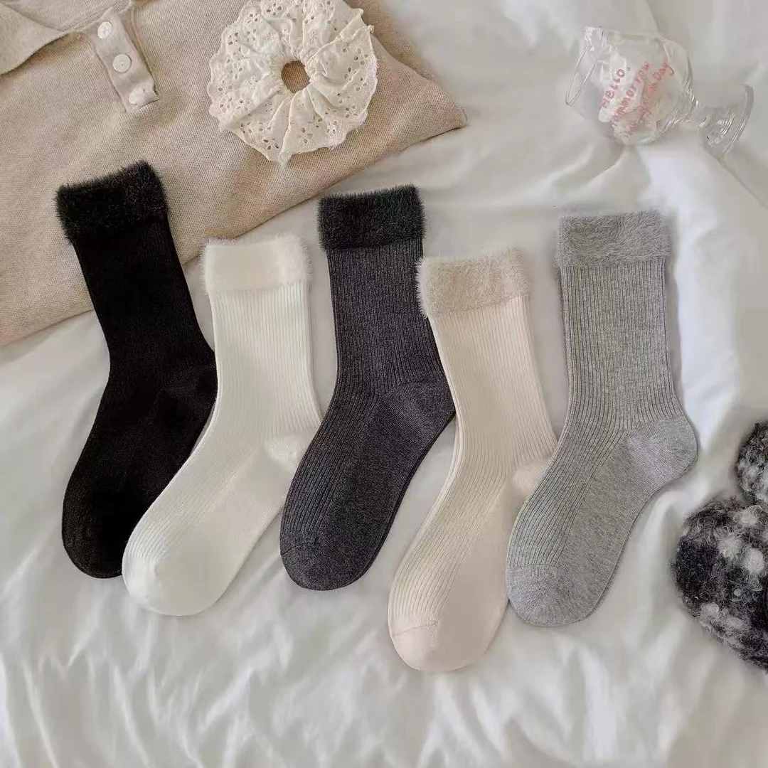 不会丢的袜子 毛茸茸罗口中筒袜女秋冬季双针无骨甜美显瘦堆堆袜