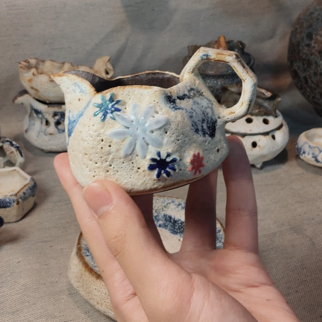 椿几许雕花公道杯