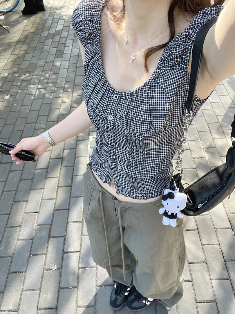 夏天韩系穿搭复古显瘦藏蓝色方领格纹小衫军绿色工装裤两件套套装