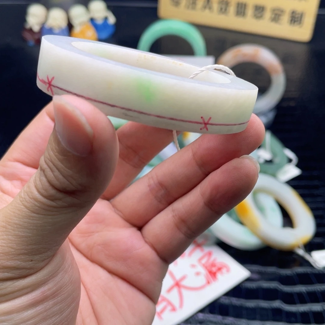 未镶嵌翡翠定制翡翠