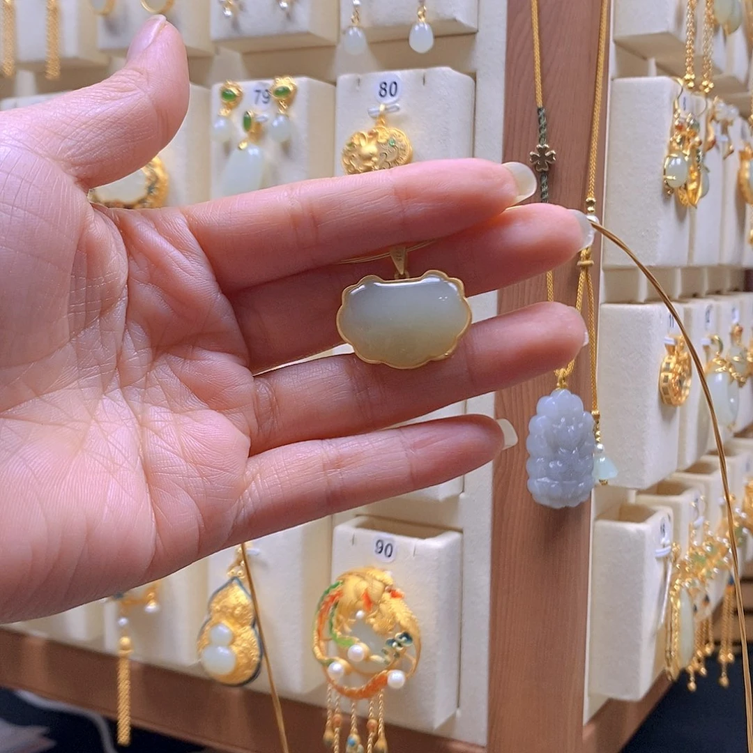 和田玉银S925镶嵌颈饰