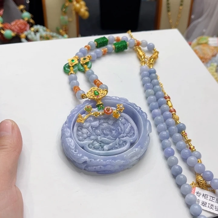 翡翠未镶嵌吊坠(赠链)炸福利 贵妃