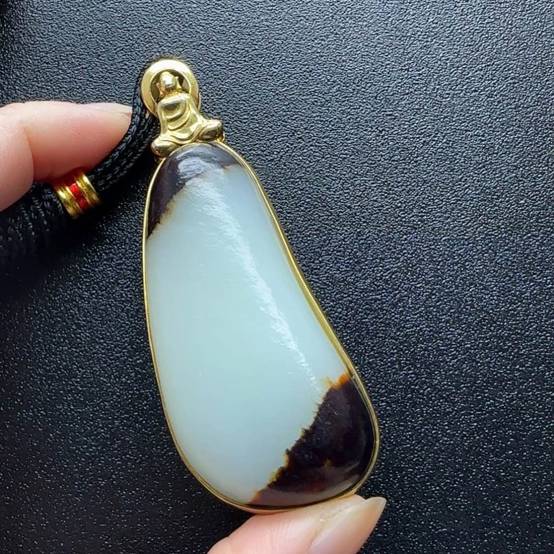 未镶嵌和田玉挂件