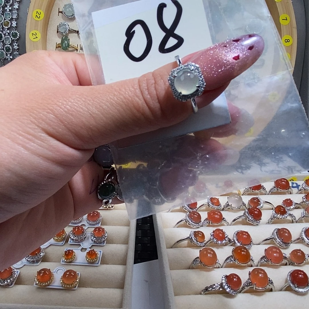 翡翠未镶嵌戒指缅甸