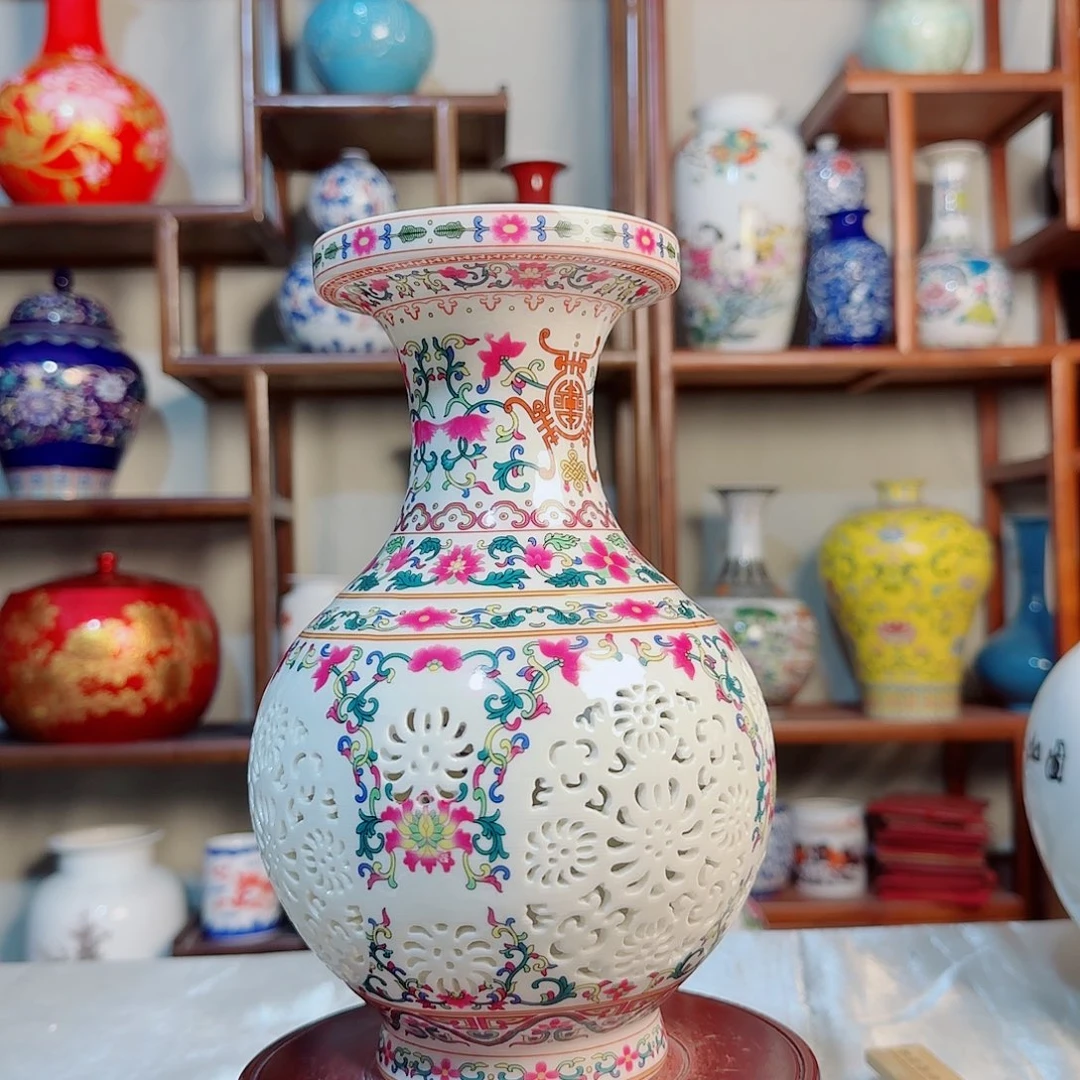 瓶高度约25厘米肚径15厘米