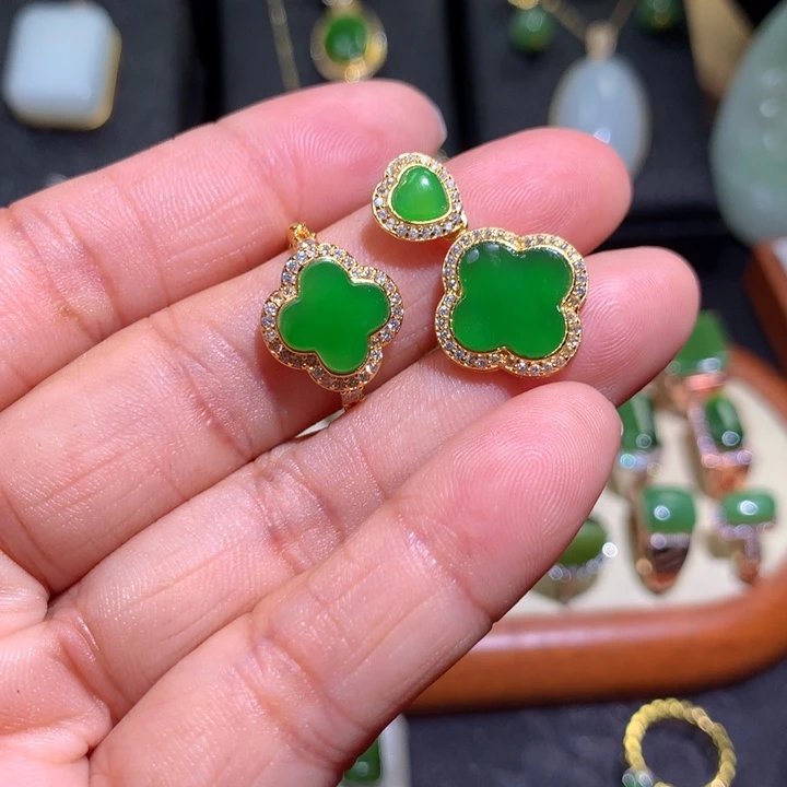 和田玉戒指吊坠套装银S925镶嵌