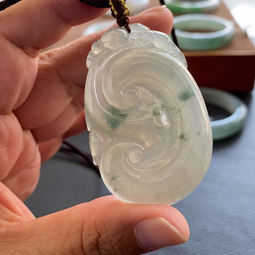 米***u翡翠未镶嵌手镯天然翡翠吊坠